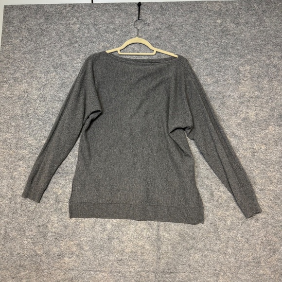 Vince Grey 100% Cashmere Sweater Women’s Long Sleeve Pullover Size Medium - Picture 9 of 11